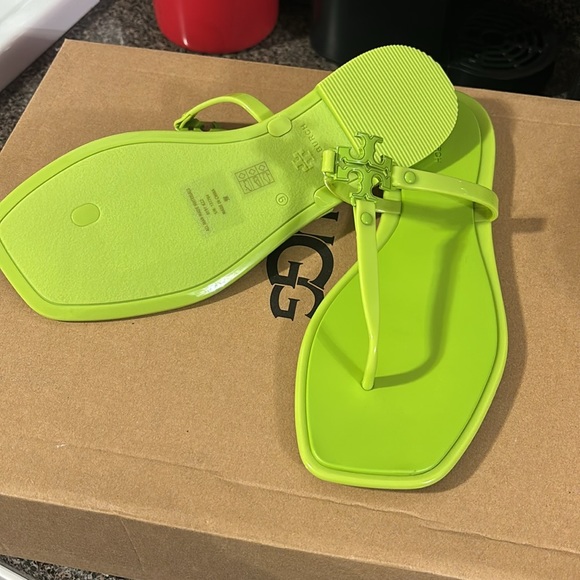 TORY BURCH….SANDALS…. - Picture 4 of 4